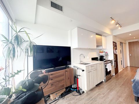 Photo 9 at 3511 - 251 Jarvis Street, Moss Park, Toronto