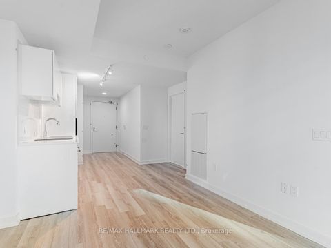 Photo 16 at 2411 - 230 Simcoe Street, Chinatown, Toronto
