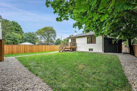 Photo 39 at 105 Murray Drive, Aurora Highlands, Aurora