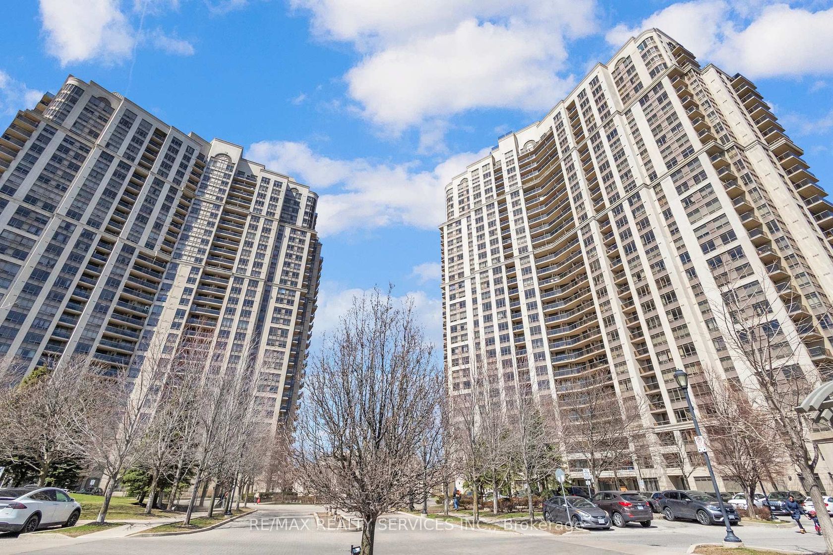 1027 - 700 Humberwood Boulevard, Clairville, Toronto 