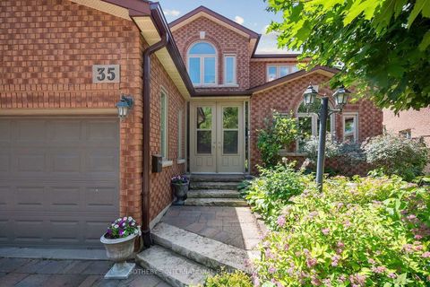 Photo 1 at 35 Lisa Crescent, Doncrest, Richmond Hill