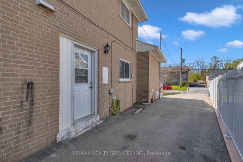 Photo 5 at 67 Northover Street, Jane Heights, Toronto
