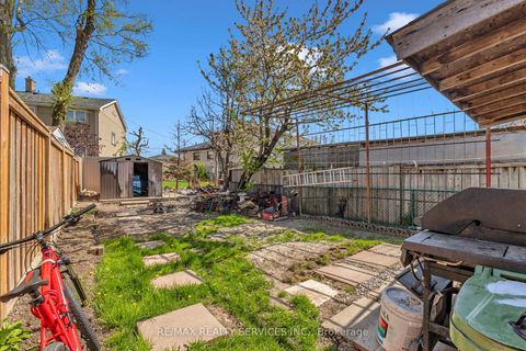 Photo 6 at 67 Northover Street, Jane Heights, Toronto