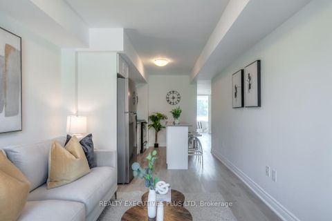 Photo 7 at 2 - 173 William Duncan Road, CFB, Toronto