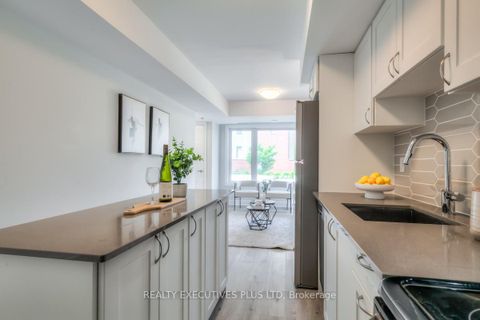 Photo 12 at 2 - 173 William Duncan Road, CFB, Toronto
