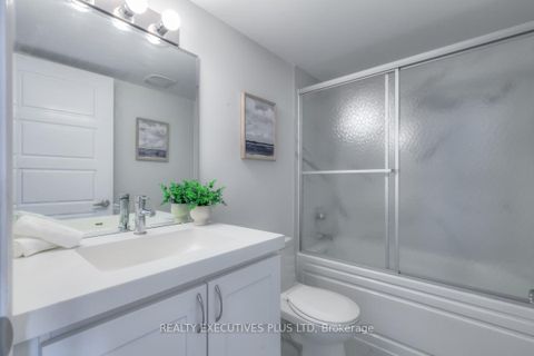 Photo 20 at 2 - 173 William Duncan Road, CFB, Toronto