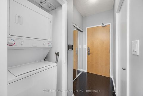 Photo 12 at 4503 - 65 Bremner Boulevard W, Waterfront Communities C1, Toronto