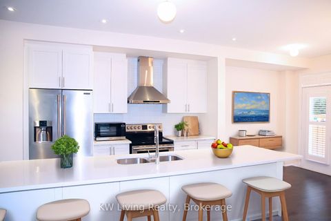 Photo 7 at 52 Causland Lane, Devonsleigh, Richmond Hill
