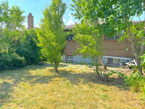 Photo 34 at 113 Spenvalley Drive, Jane Heights, Toronto