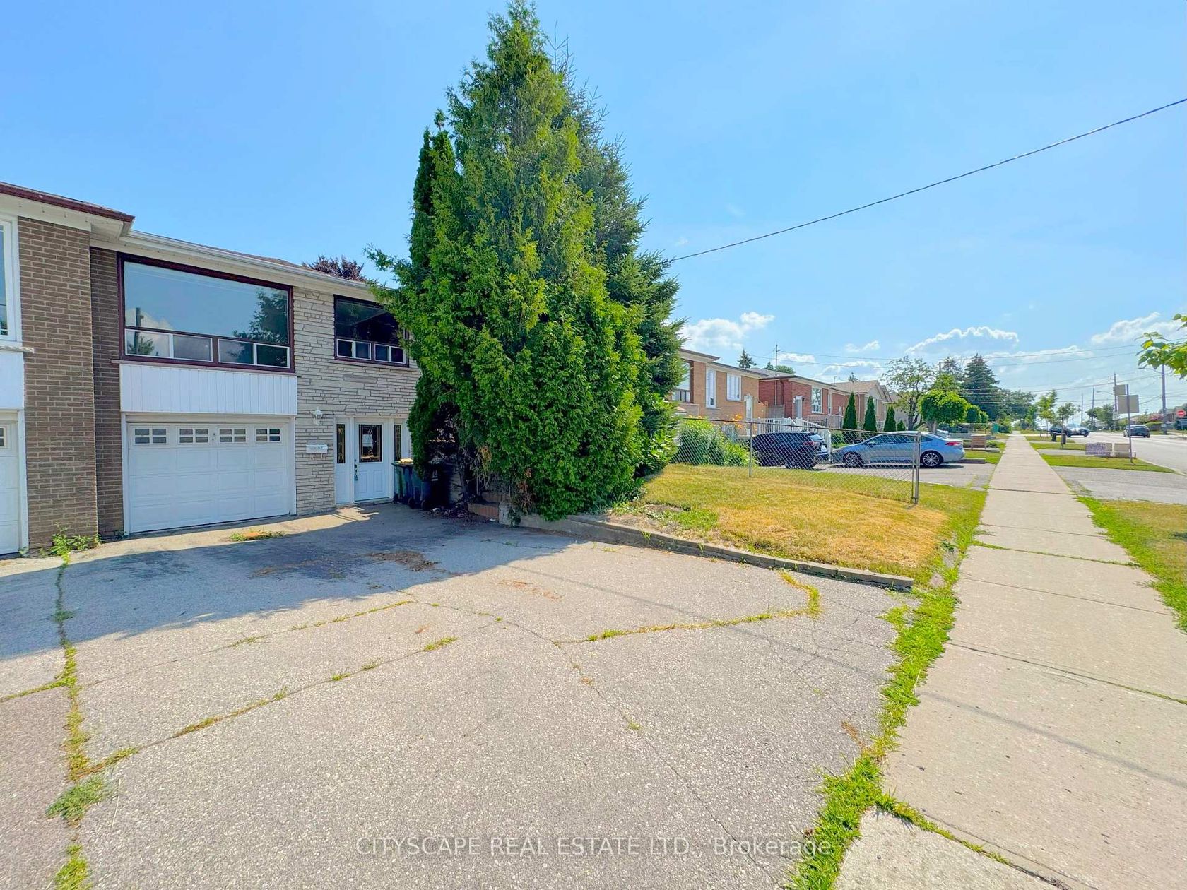 113 Spenvalley Drive, Jane Heights, Toronto 