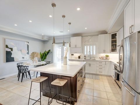 Photo 7 at 33 Rothsay Avenue E, Queensway, Toronto