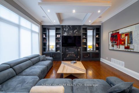 Photo 6 at 48 Hurlingham Crescent E, Don Mills, Toronto