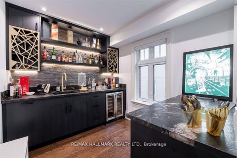 Photo 11 at 48 Hurlingham Crescent E, Don Mills, Toronto