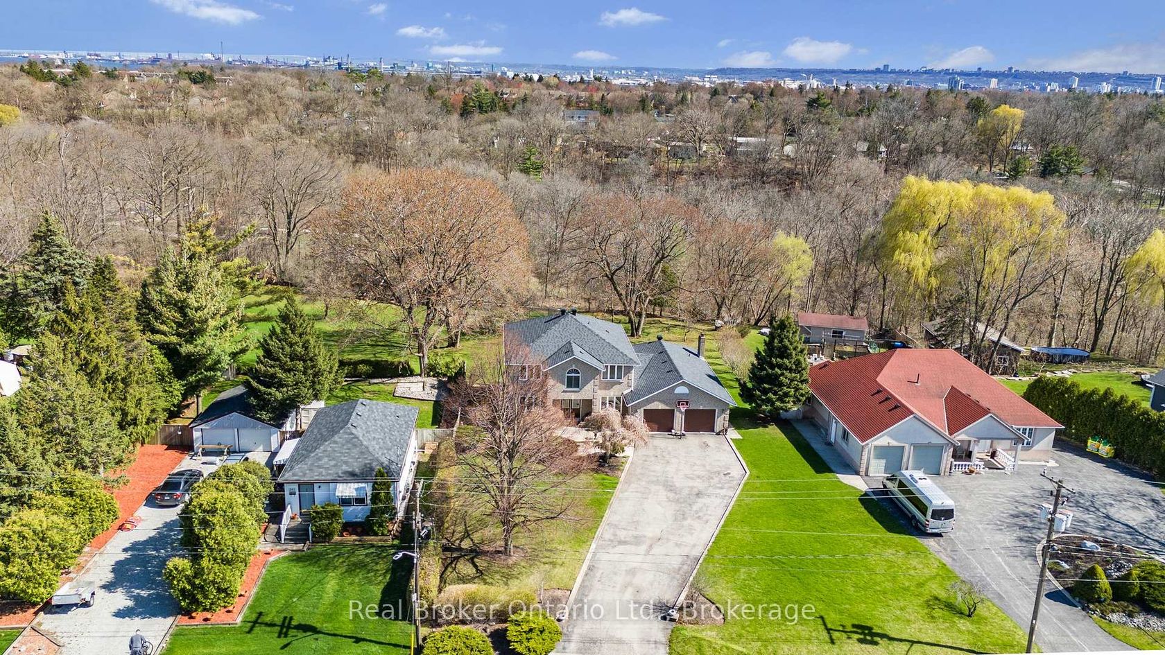 266 Sumach Drive, Bayview, Burlington 