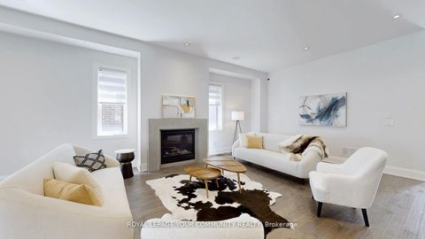 Photo 3 at 32 Conger Street, Patterson, Vaughan