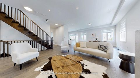 Photo 5 at 32 Conger Street, Patterson, Vaughan