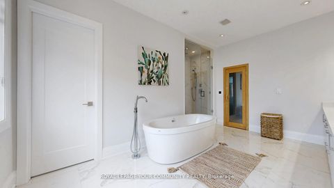 Photo 19 at 32 Conger Street, Patterson, Vaughan