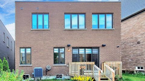 Photo 35 at 32 Conger Street, Patterson, Vaughan