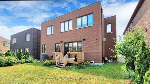 Photo 37 at 32 Conger Street, Patterson, Vaughan