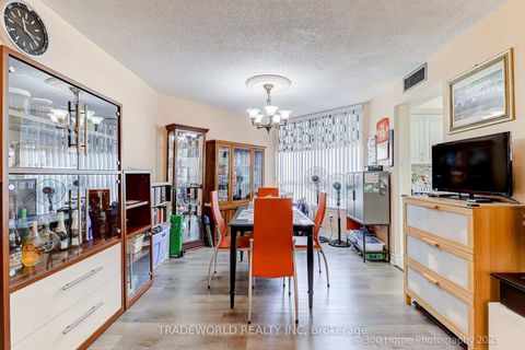 Photo 6 at 1112 - 330 Alton Towers Circle, Milliken, Toronto