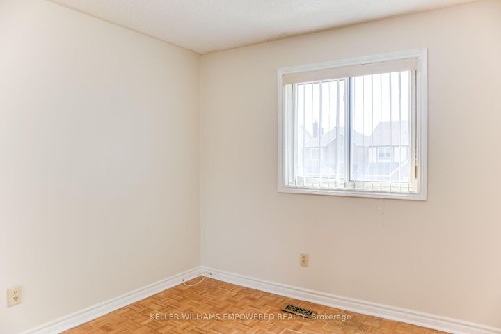 Photo 18 at 54 Carnival Court, Branson, Toronto