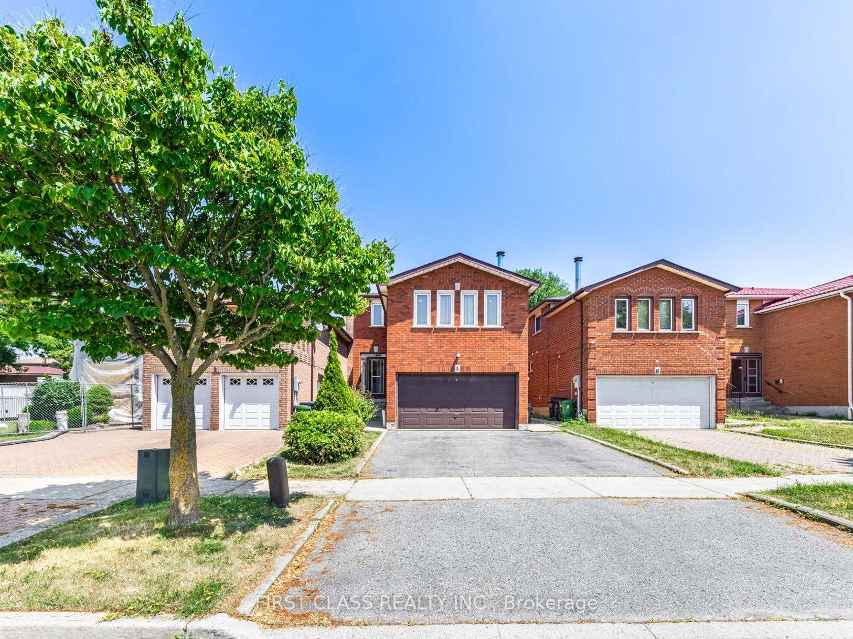 4 Heaslip Terrace, Sullivan, Toronto by Loree Meneguzzi Real Estate 4 Heaslip Terrace, Sullivan, Toronto