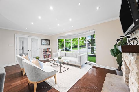 Photo 6 at 106 West Deane Park Drive, West Deane, Toronto