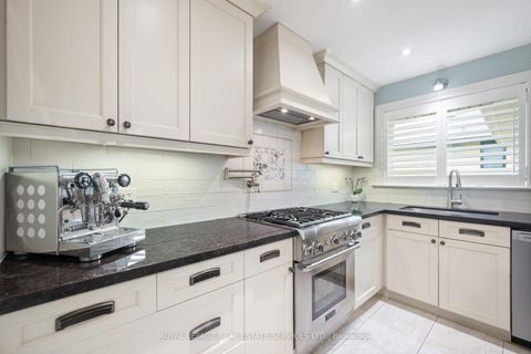 Photo 11 at 106 West Deane Park Drive, West Deane, Toronto