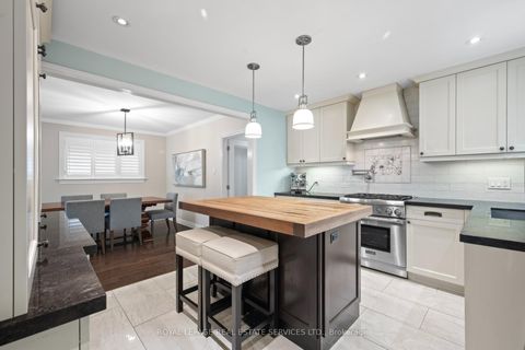 Photo 12 at 106 West Deane Park Drive, West Deane, Toronto