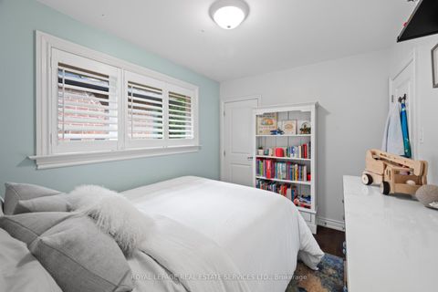 Photo 18 at 106 West Deane Park Drive, West Deane, Toronto