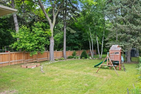 Photo 36 at 106 West Deane Park Drive, West Deane, Toronto