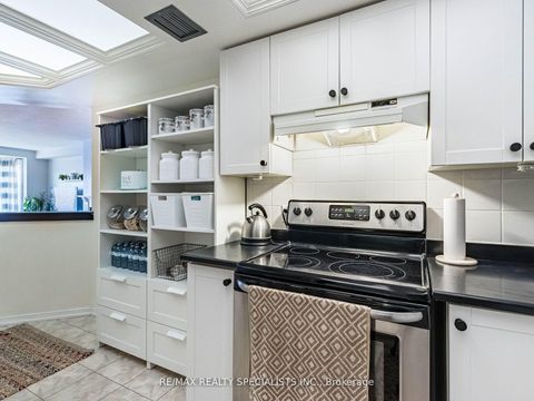 Photo 15 at 306 - 21 George Street, Aurora Village, Aurora