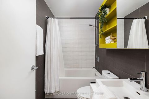 Photo 10 at 539 - 47 Lower River Street, Moss Park, Toronto