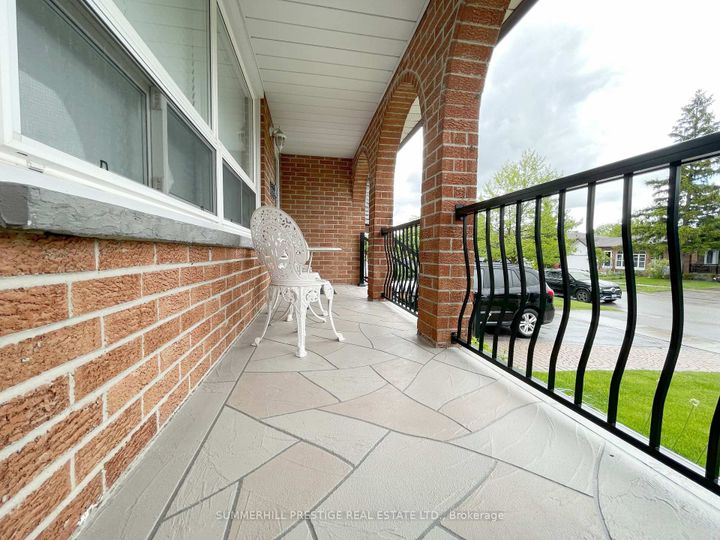 Photo 16 at 20 Cleethorpes Boulevard, Malvern West, Toronto