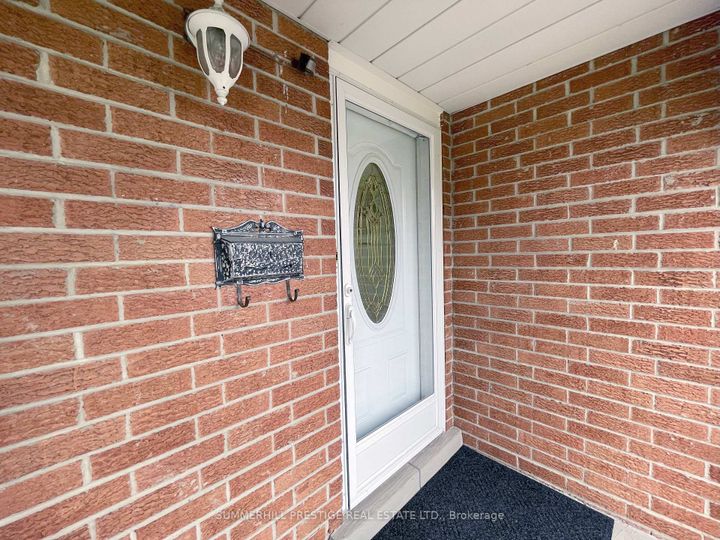 Photo 17 at 20 Cleethorpes Boulevard, Malvern West, Toronto