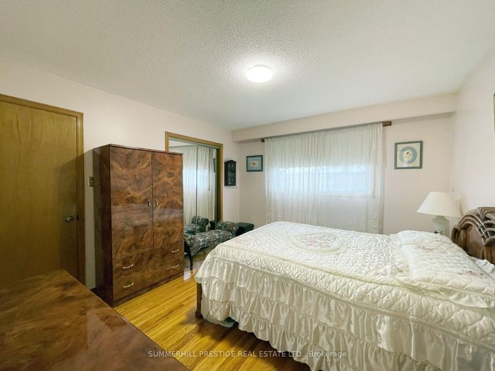 Photo 26 at 20 Cleethorpes Boulevard, Malvern West, Toronto