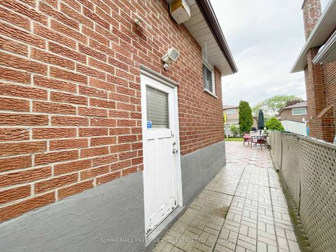 Photo 5 at 20 Cleethorpes Boulevard, Malvern West, Toronto