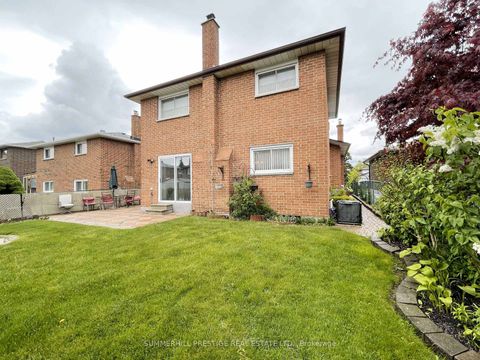 Photo 12 at 20 Cleethorpes Boulevard, Malvern West, Toronto