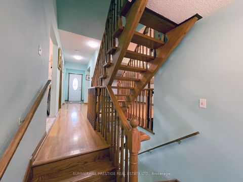 Photo 29 at 20 Cleethorpes Boulevard, Malvern West, Toronto