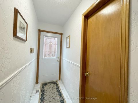 Photo 33 at 20 Cleethorpes Boulevard, Malvern West, Toronto