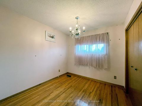 Photo 34 at 20 Cleethorpes Boulevard, Malvern West, Toronto