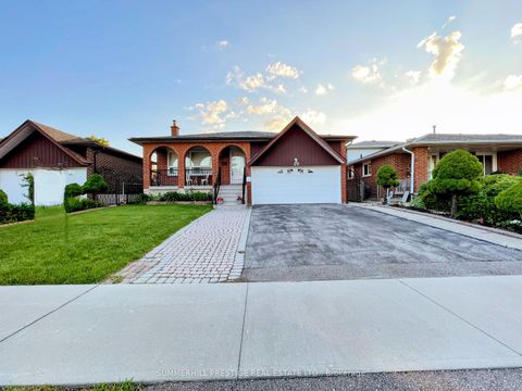 Photo 41 at 20 Cleethorpes Boulevard, Malvern West, Toronto