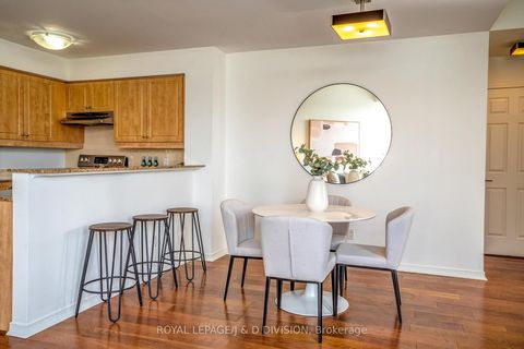Photo 11 at 601 - 451 Rosewell Avenue, Lawrence Park South, Toronto