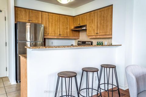 Photo 15 at 601 - 451 Rosewell Avenue, Lawrence Park South, Toronto
