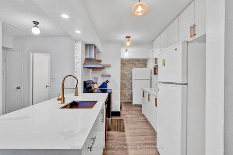 Photo 10 at 105 - 320 Dixon Road, The Westway, Toronto