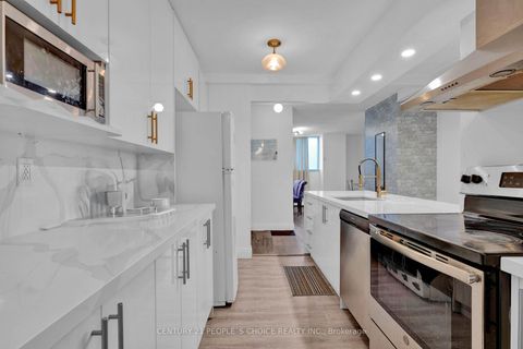 Photo 12 at 105 - 320 Dixon Road, The Westway, Toronto