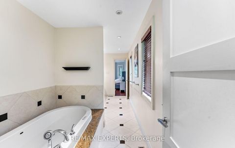 Photo 29 at 120 Riverside Drive, East Woodbridge, Vaughan