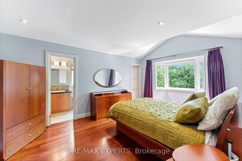 Photo 31 at 120 Riverside Drive, East Woodbridge, Vaughan