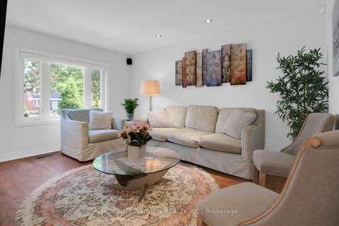 Photo 3 at 320 - 320 senlac Road, Willowdale West, Toronto