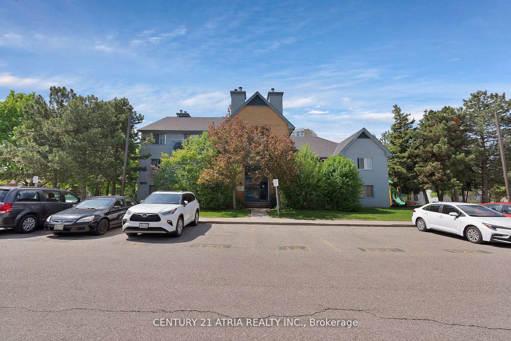 523 - 65 Trailwood Drive, Hurontario, Mississauga 